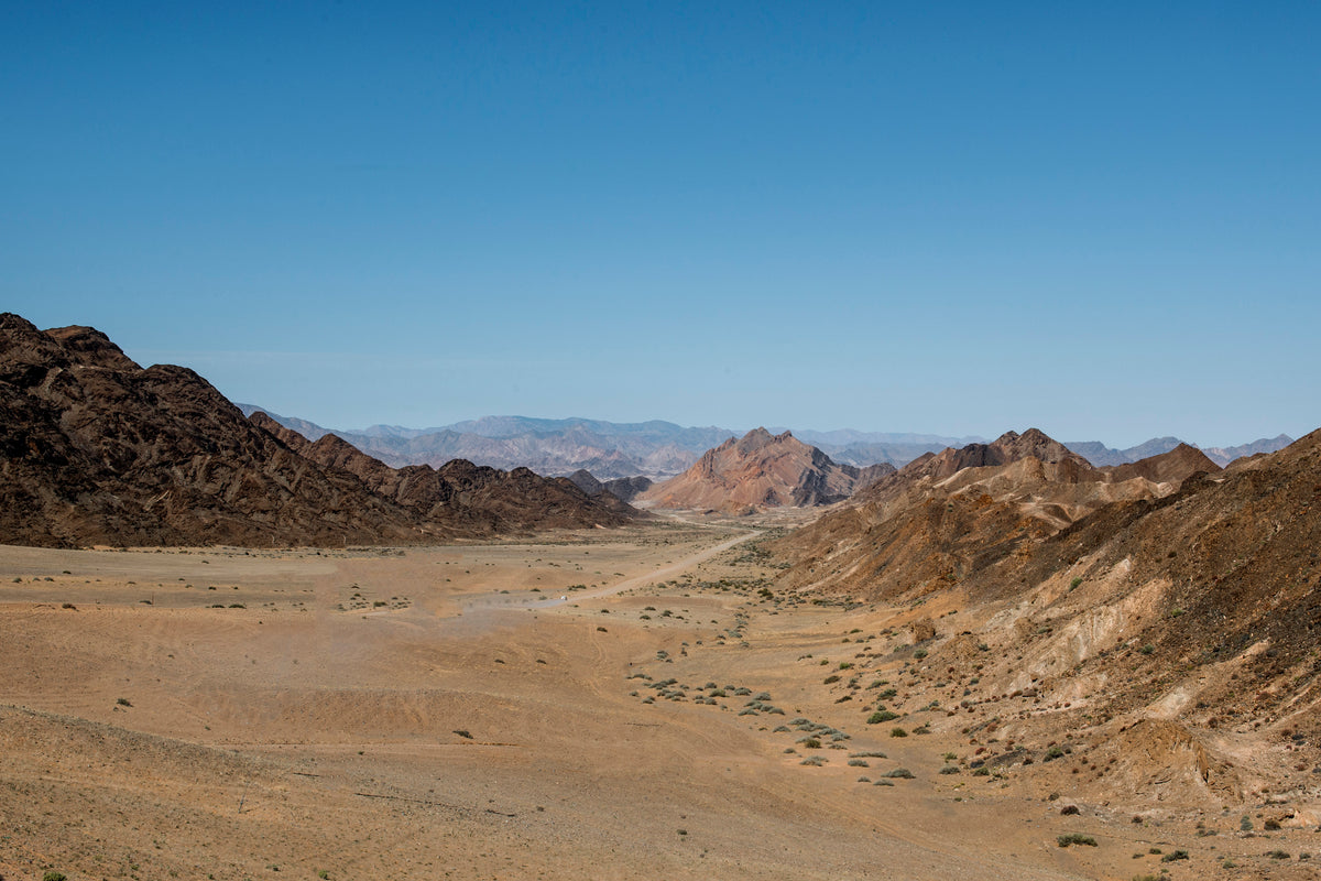 Road to Aus: Desert Mountain Pass